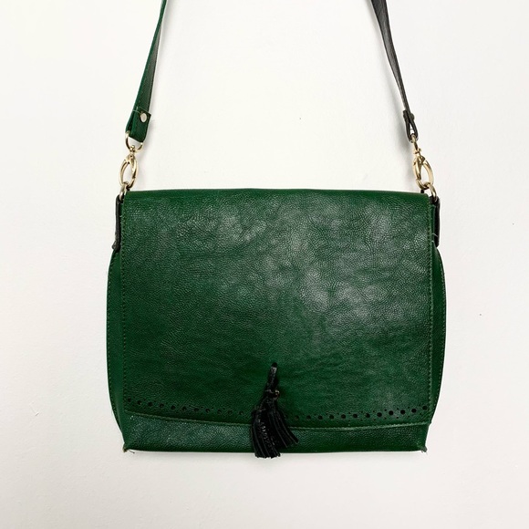 unbranded Handbags - UNBRANDED green vegan leather cross body bag